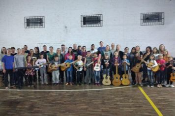 Início do Projeto de aulas de instrumentos musicais na Vila Paraíso