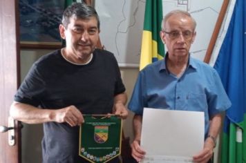 Prefeito Municipal recebe homenagem e agradecimento do General de Brigada, Marcus Augusto Bastos Neuvald
