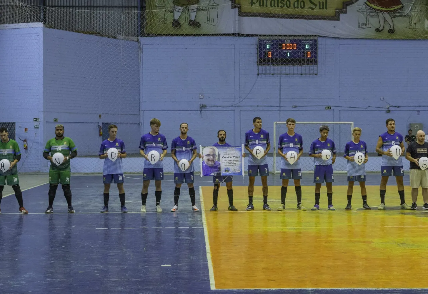 Homenagem marca noite esportiva no Ginásio Municipal Padeirão 